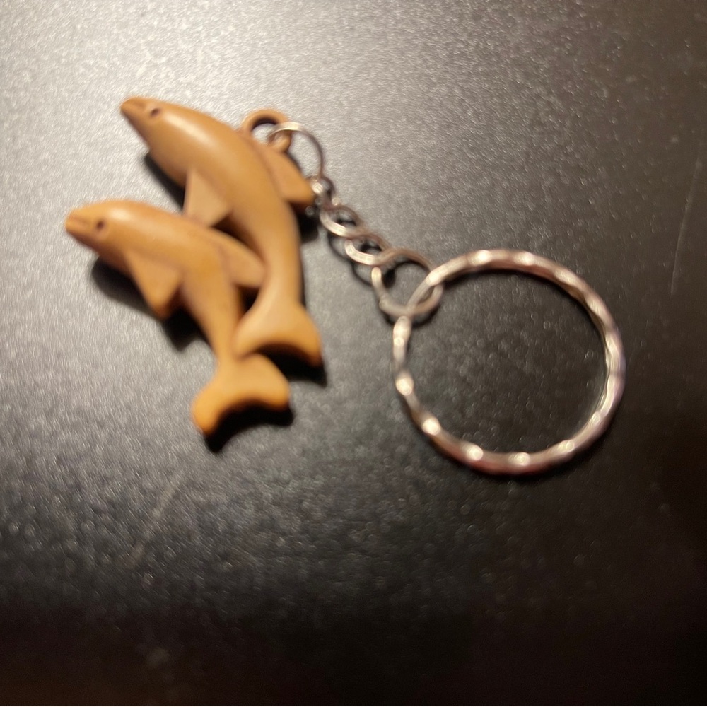 Dolphin Keychain Keyring - Picture 3 of 3